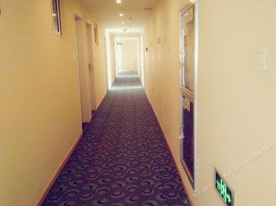 7 Days Inn Hangzhou Xiaoshan Renmin Square Railway Station Branch