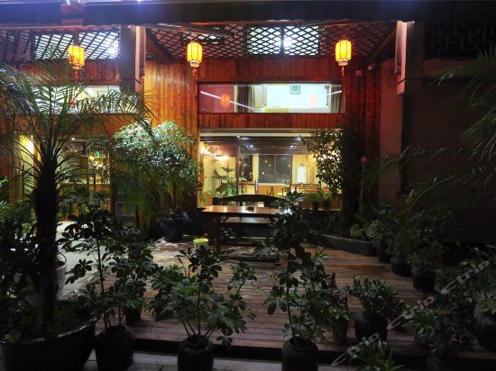 Yueguang Matou Inn