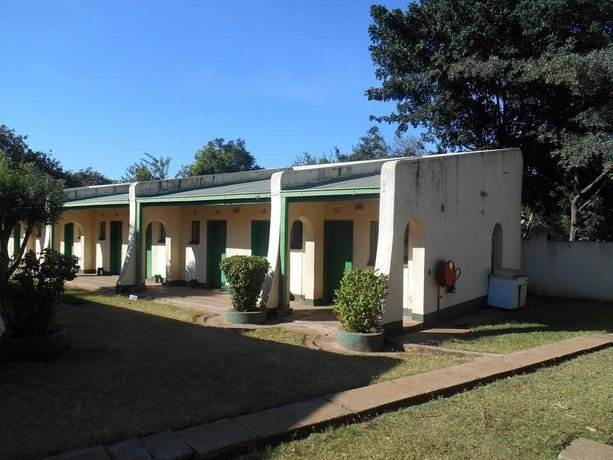Victoria Falls Budget Hotel