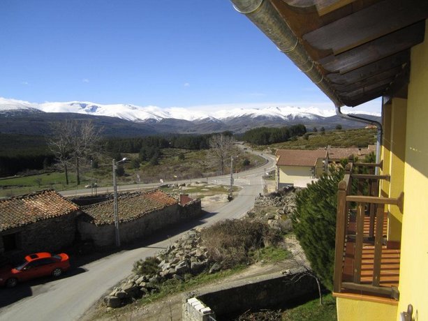 Hotel Rural La Dehesilla National Park of Sierra de Gredos Spain thumbnail