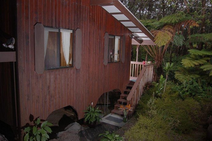 Lava Lodge at Hale Kilauea