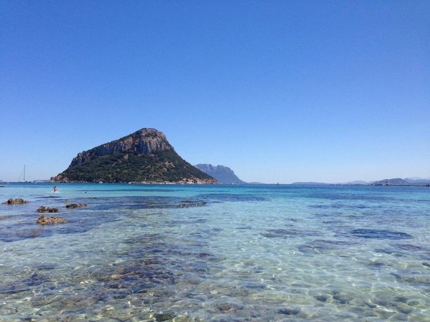 Cala Delfino