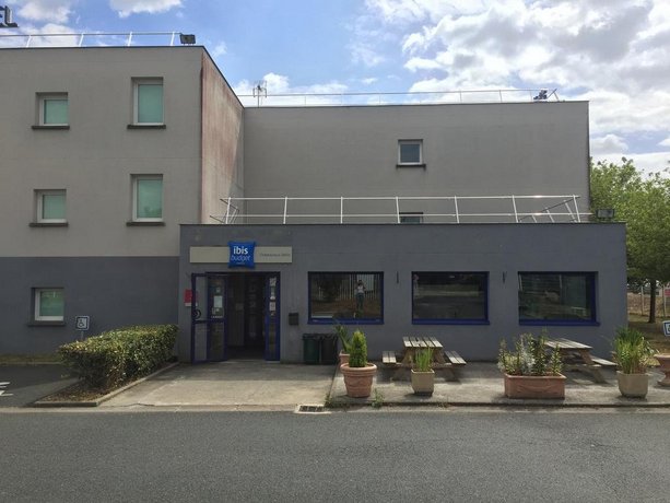 ibis budget Chateauroux Deols Chateauroux-Centre Marcel Dassault Airport France thumbnail