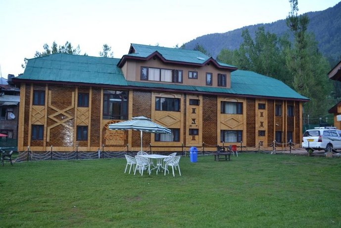 Hotel Lal Kothi Pahalgam