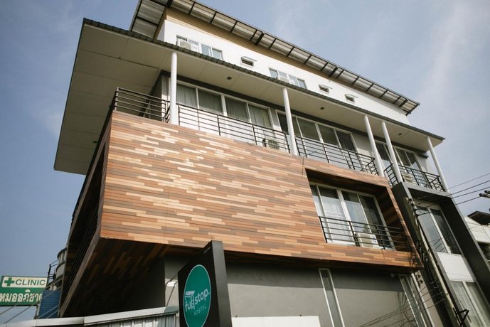 Full stop Hostel Chiang Mai