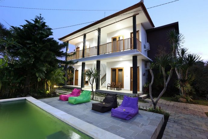 Green Papaya House
