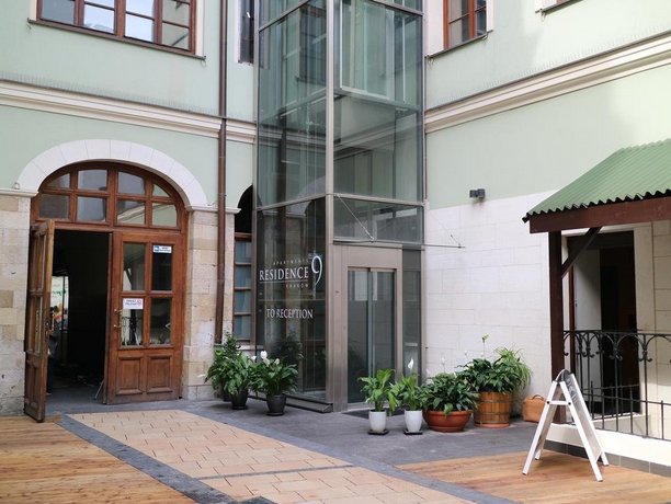 Residence9