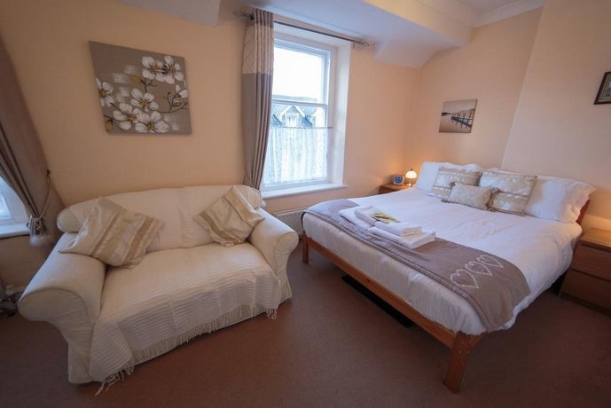 Lake Mere Guest House