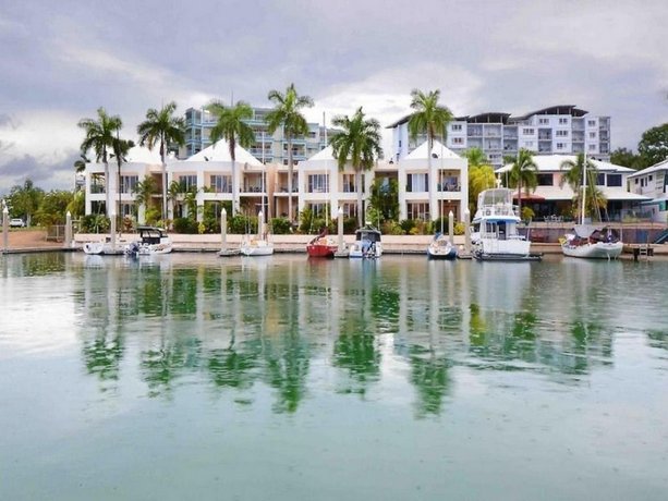 Cullen Bay Luxury Suites Wagait Beach Australia thumbnail