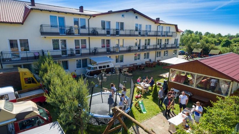 Dworek Karwia 10