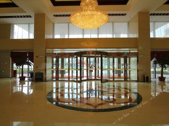 Jining Weishan Heyun Holiday Hotel