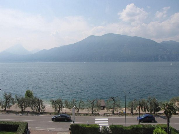 Attico Masse Lake view