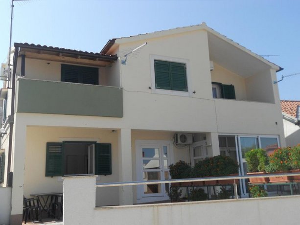 Apartments Ivanka Bilo