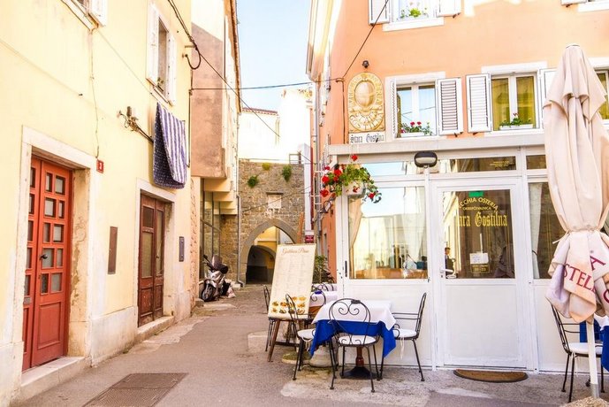 Cosy Little Love Nest in Piran