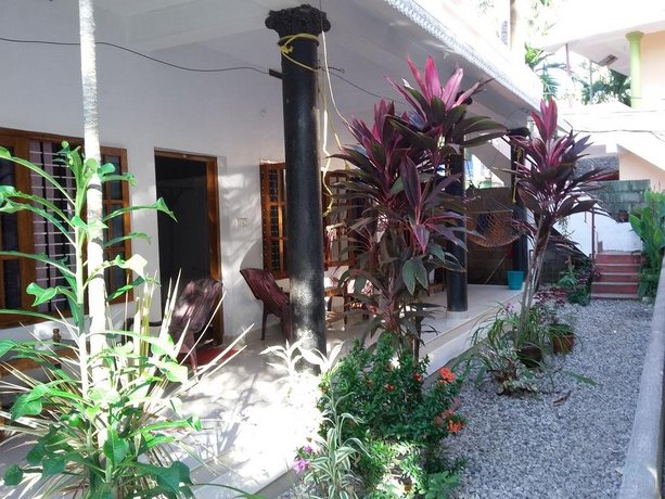 Kaithakuzhi Home Stay