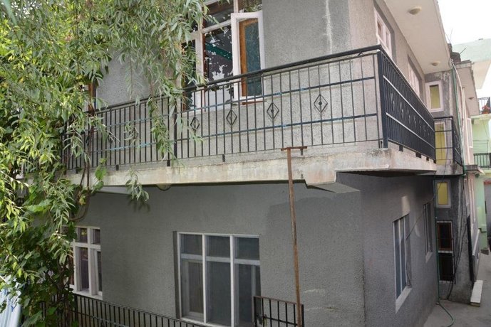 Abode Home Cool & Homely Place To Stay