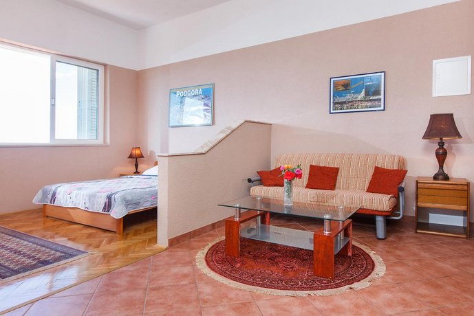 Summerhaven Apartments