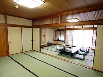 Dogo Onsen Hotel Tsubakikan