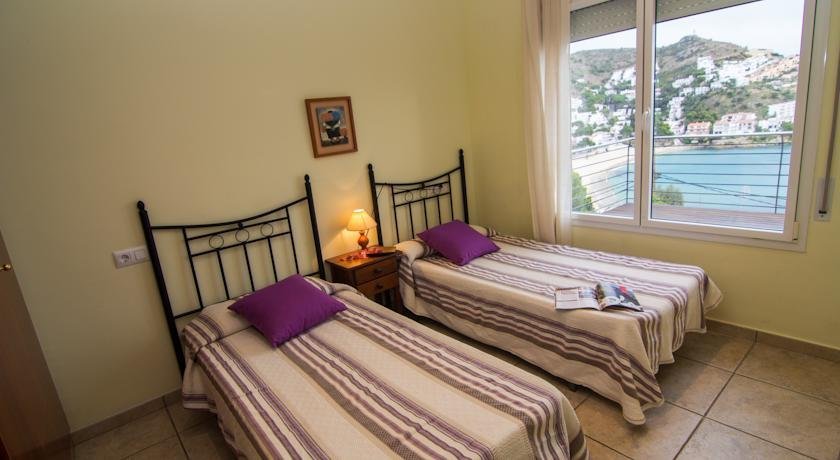Agi Rodas Apartments