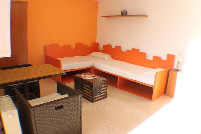 Agi Peater Center