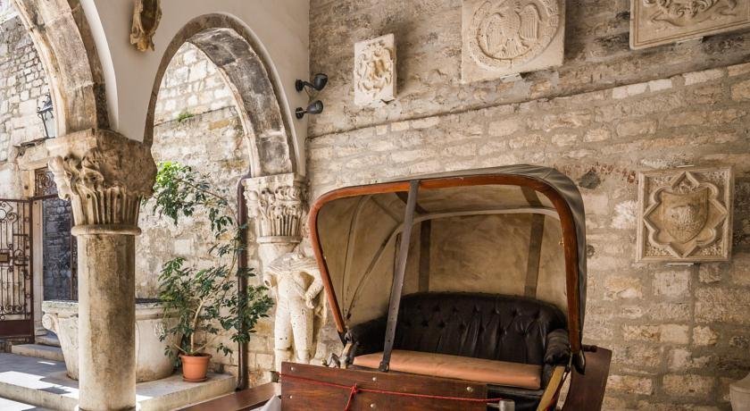 Authentic Mediterranean Apartment