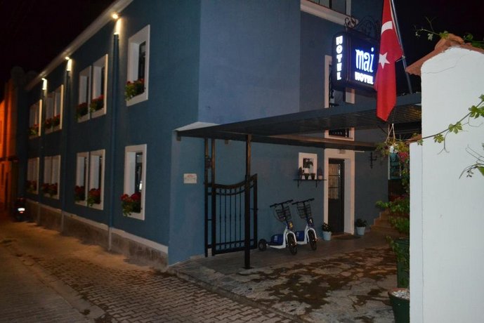 Mai Hotel Cesme