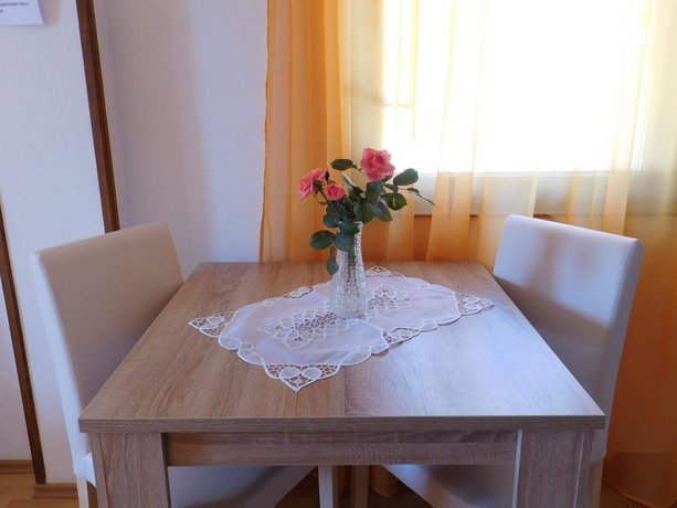 Apartments & Rooms Vitt