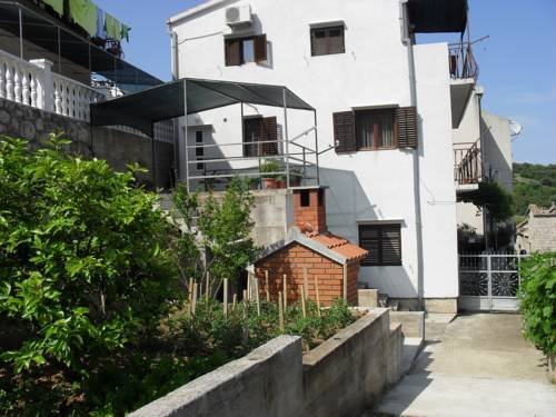 Apartments & Rooms Vitt