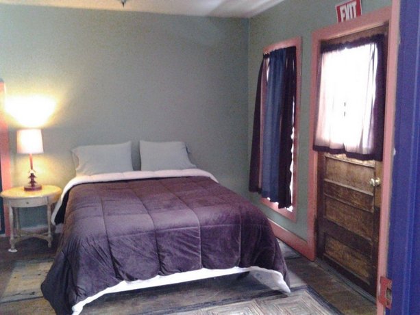 Blair Street Hostel