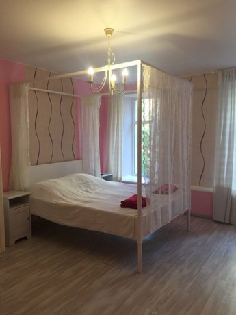 Old Flat Na 8-Oj Sovetskoj Apartments
