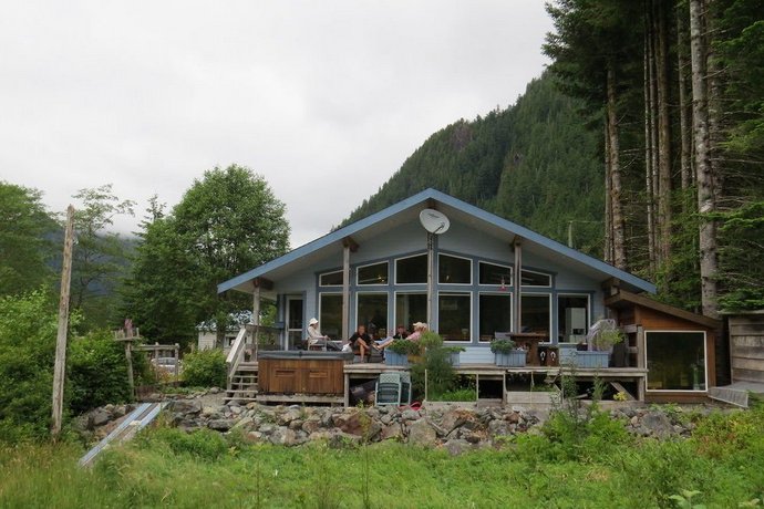 Reel Obsession Fishing Lodge Vancouver Island- All Inclusive Santa Cruz de Nuca Canada thumbnail