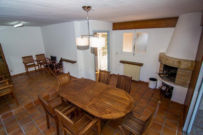 Agi Riu Segre Villa