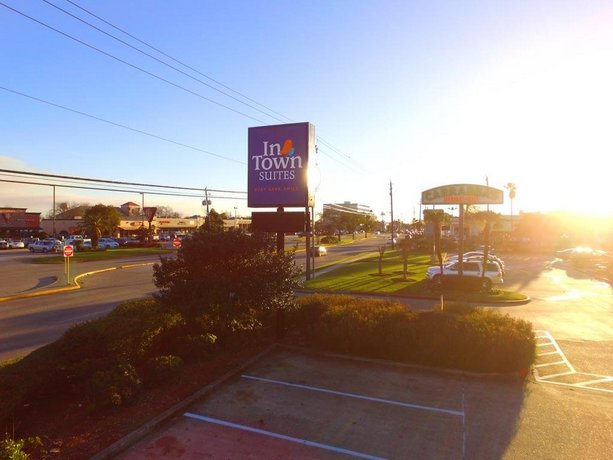 InTown Suites Extended Stay Houston/Webster