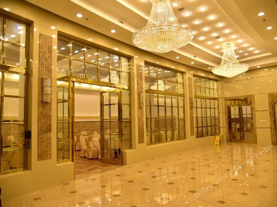 Qingdao Oceanside Hotel & Resort