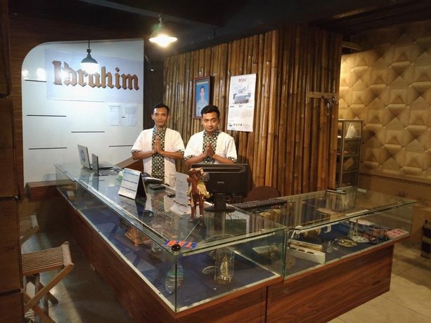 Hotel Syariah Larismanis