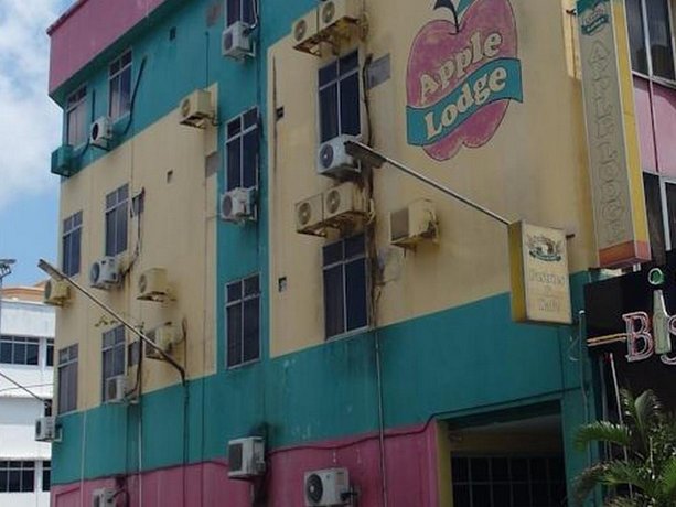 New Apple Lodge Hotel