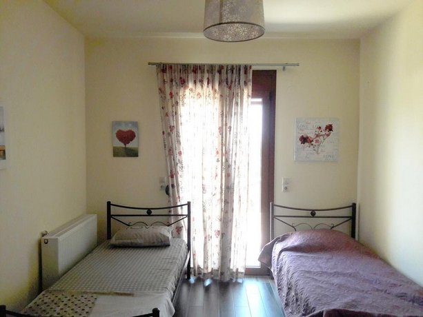 Ariadni's Maisonette