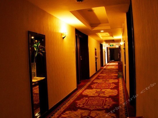 Chengdu Juyang Yale Hotel