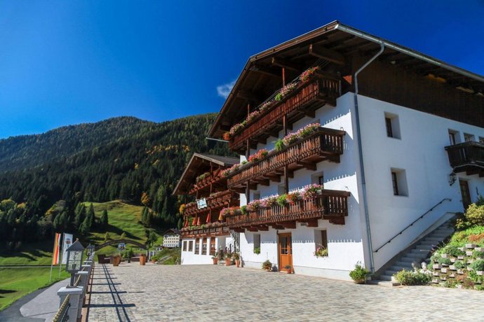 Alpenhotel Wanderniki Liesing Austria thumbnail