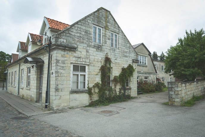 Arina Guest Apartment