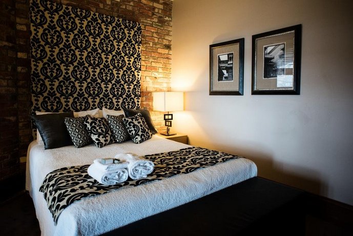 Daylesford Royal Hotel