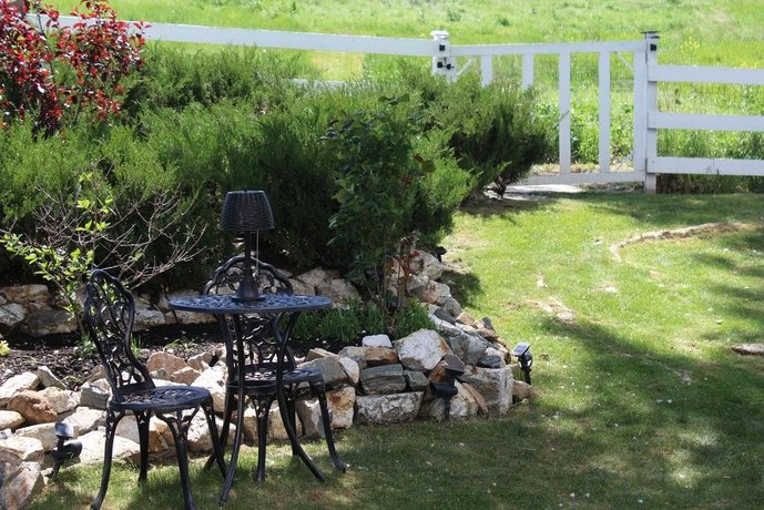 Country Cottage B&B