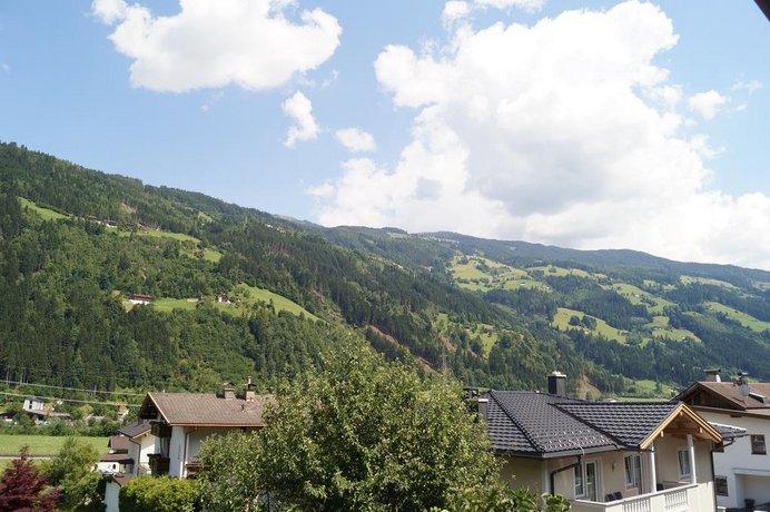 Apartment Alpin Aschau im Zillertal Austria thumbnail