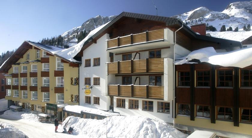 VALAMAR Obertauern ex Petersbuhel Obertauern Ski Resort Austria thumbnail