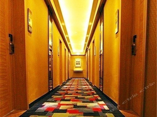 Romantic West Street Hotel Guilin North Station Branch