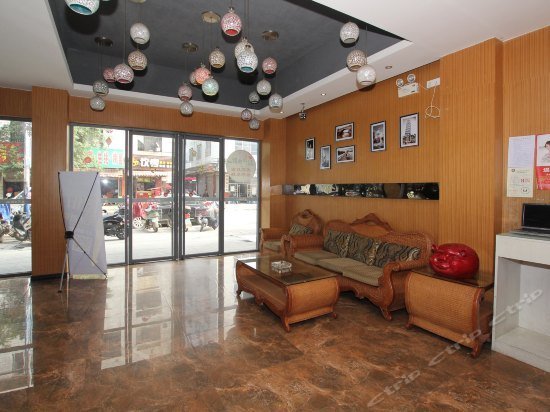 Romantic West Street Hotel Guilin North Station Branch