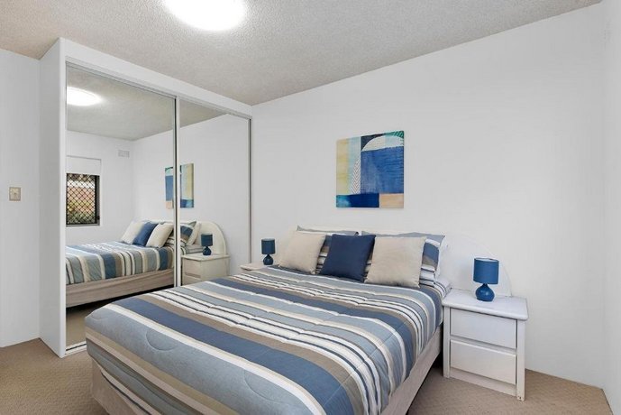 Dolphin Court 5