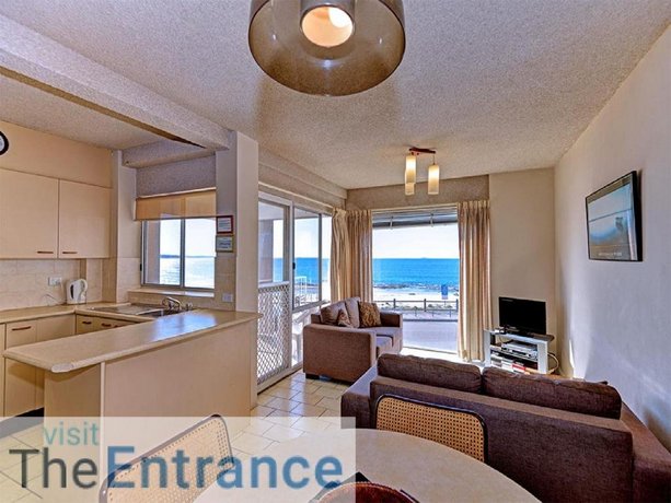 Dolphin Court 5