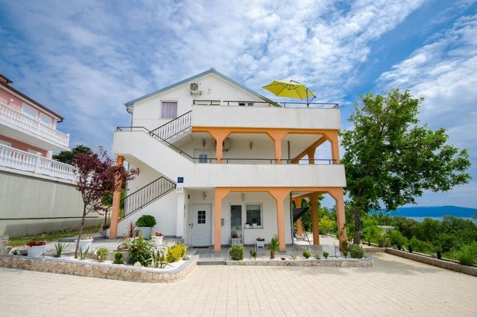 Apartments Lujic