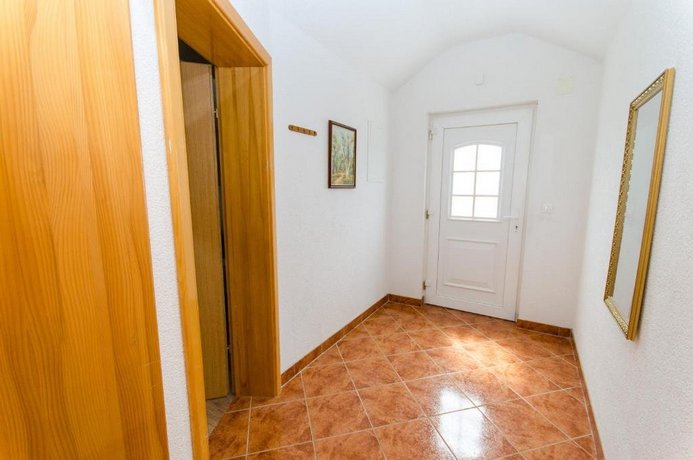 Apartments Lujic